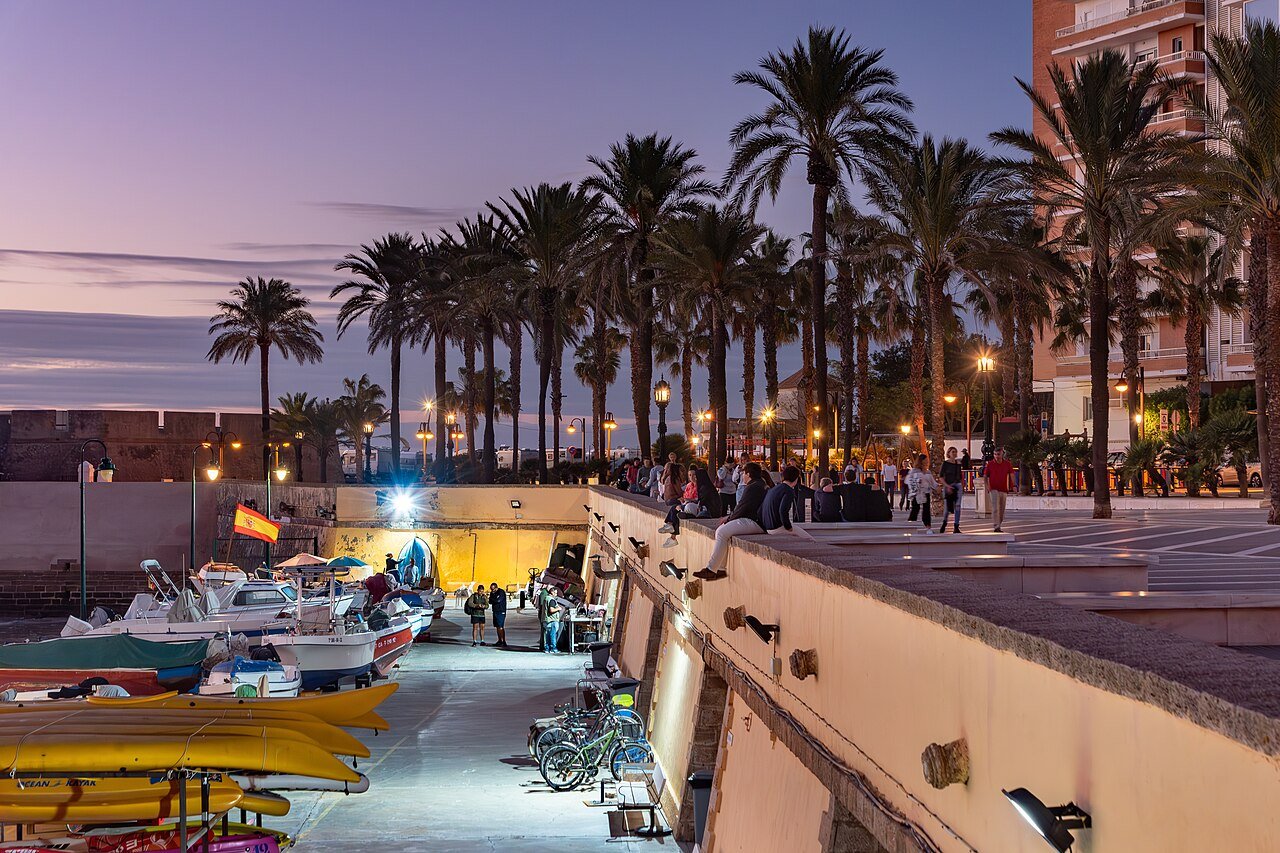 Foto de La Caleta por @baseline_wikimedia