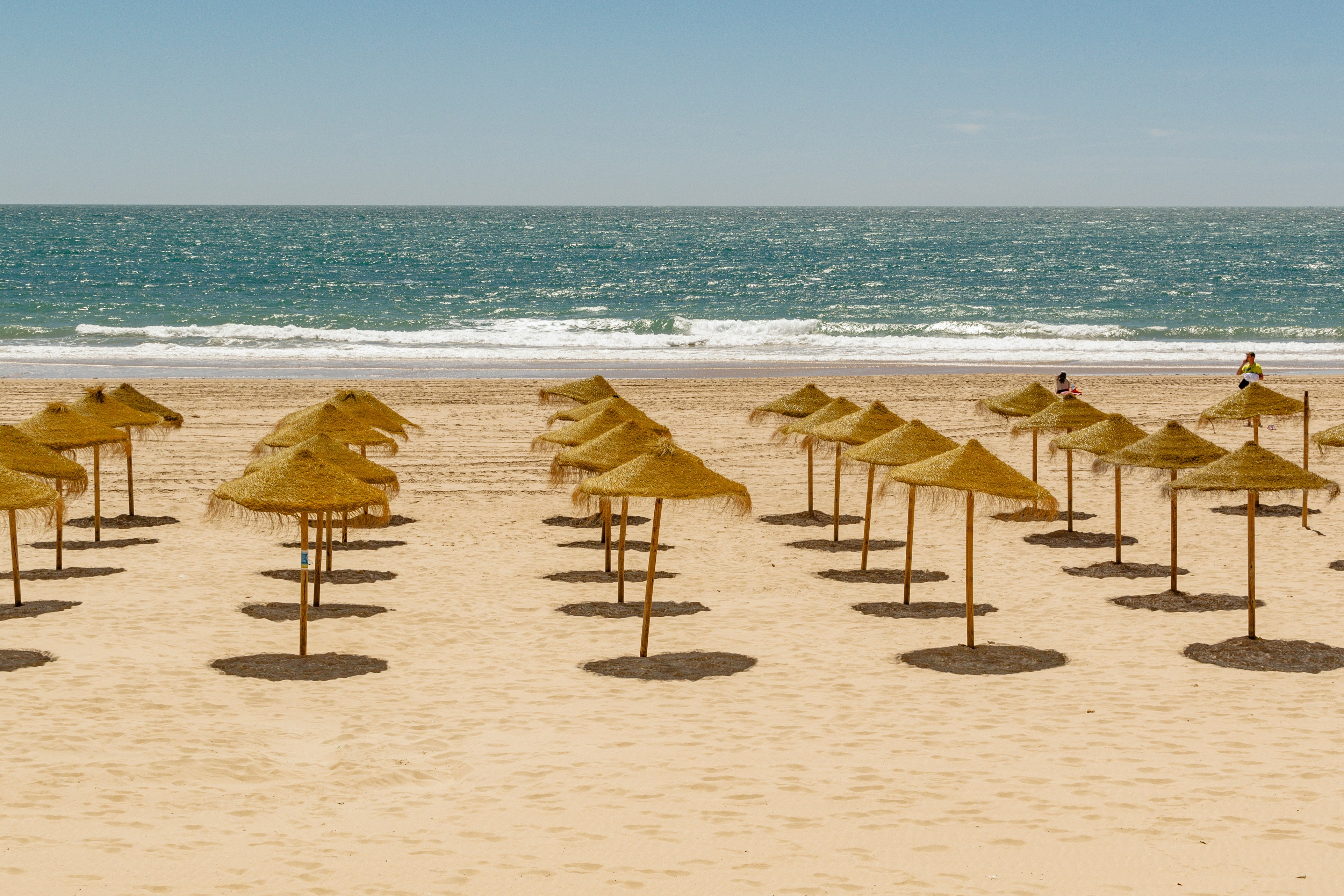 Foto de Playa De La Casería por @baseline_unsplash