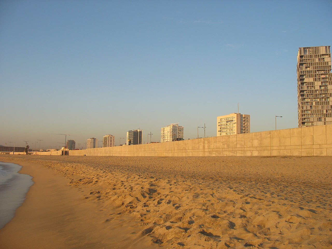 Foto de Llevant por @baseline_wikimedia