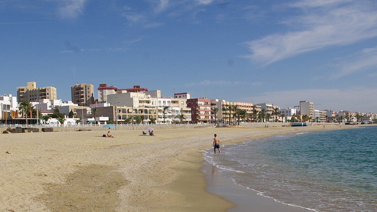 Foto de Garrucha por @baseline_wikimedia