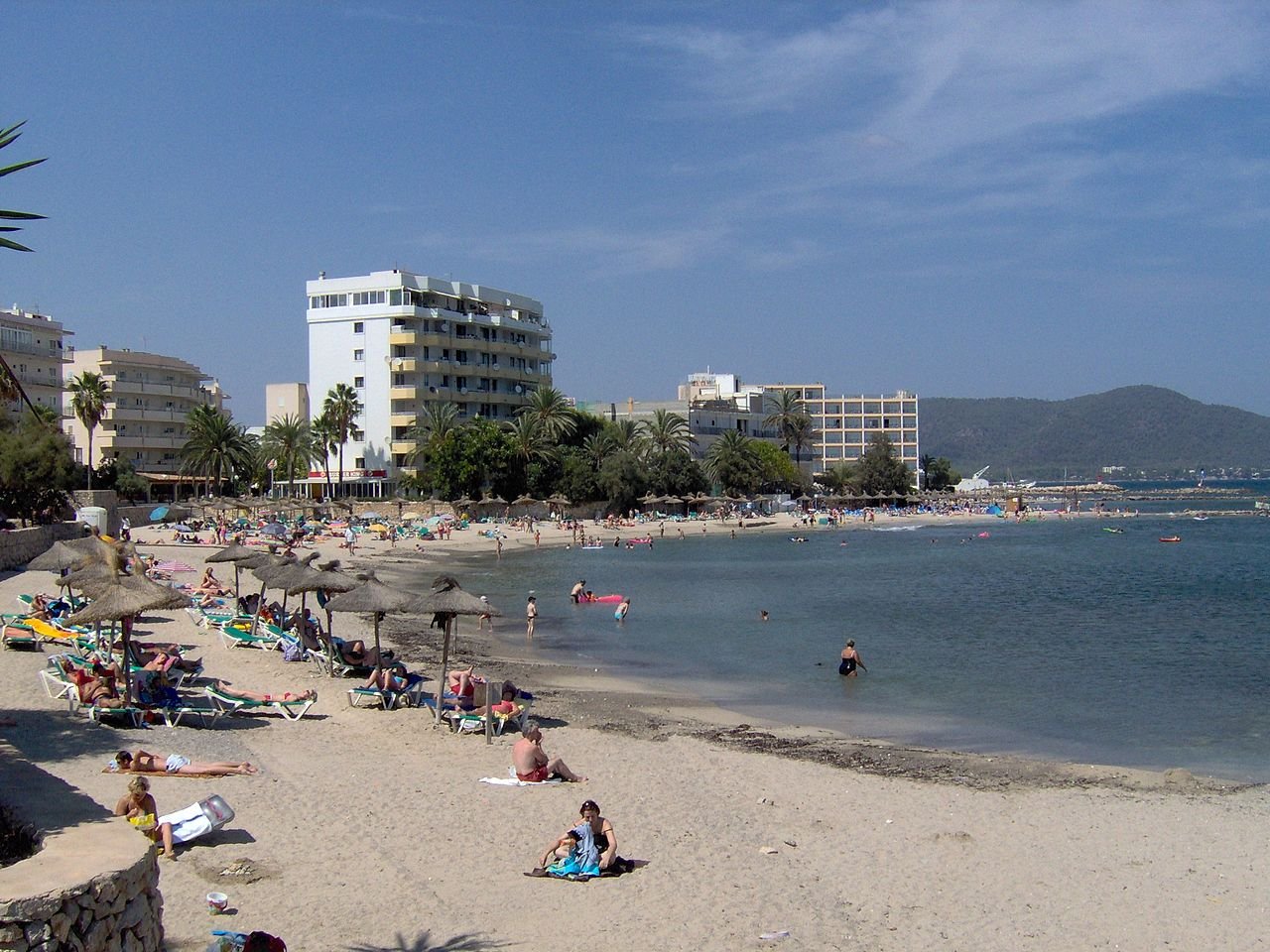 Foto de Cala Bona por @baseline_wikimedia