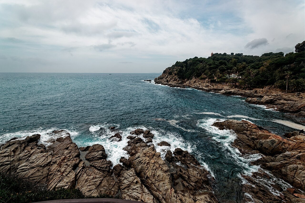 Foto de Cala Banys por @baseline_wikimedia