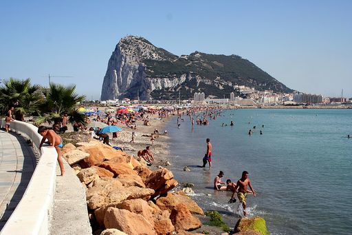 Playa De Poniente