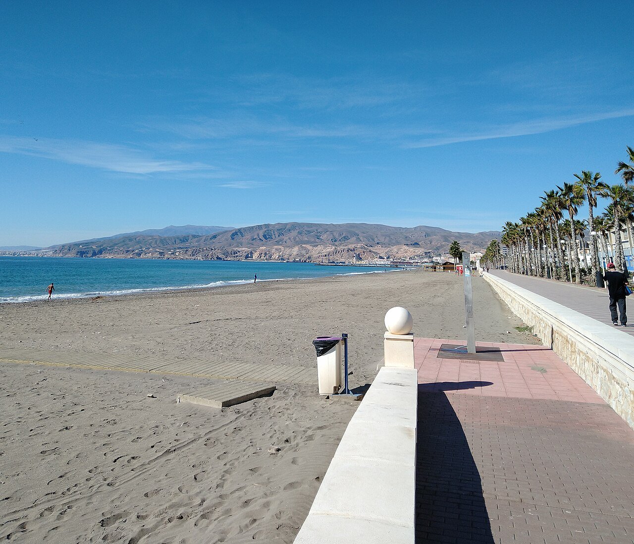 Foto de Nueva Almería por @baseline_wikimedia
