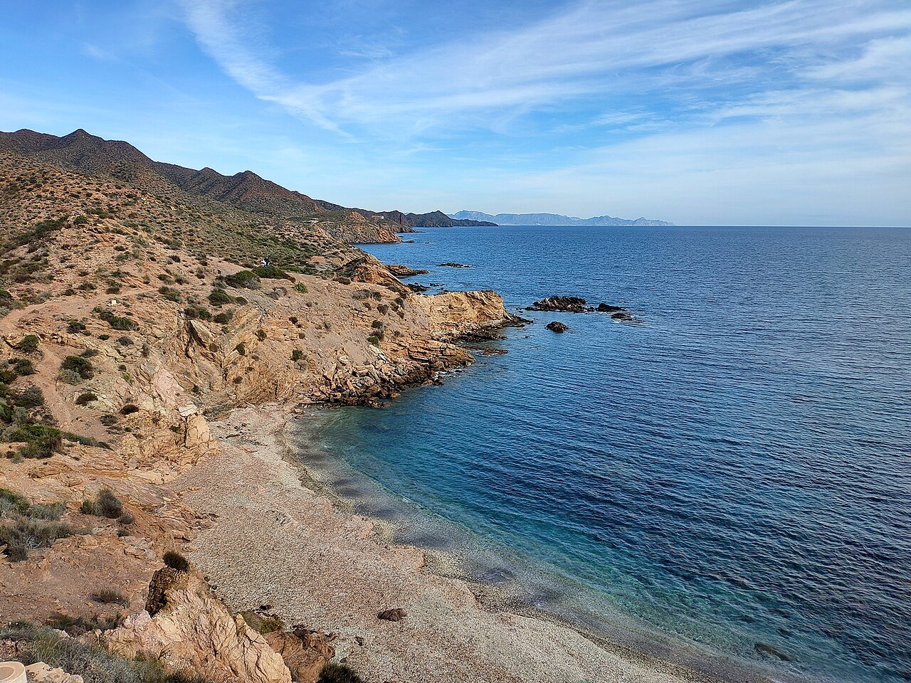 Foto de Cala Leña por @baseline_wikimedia