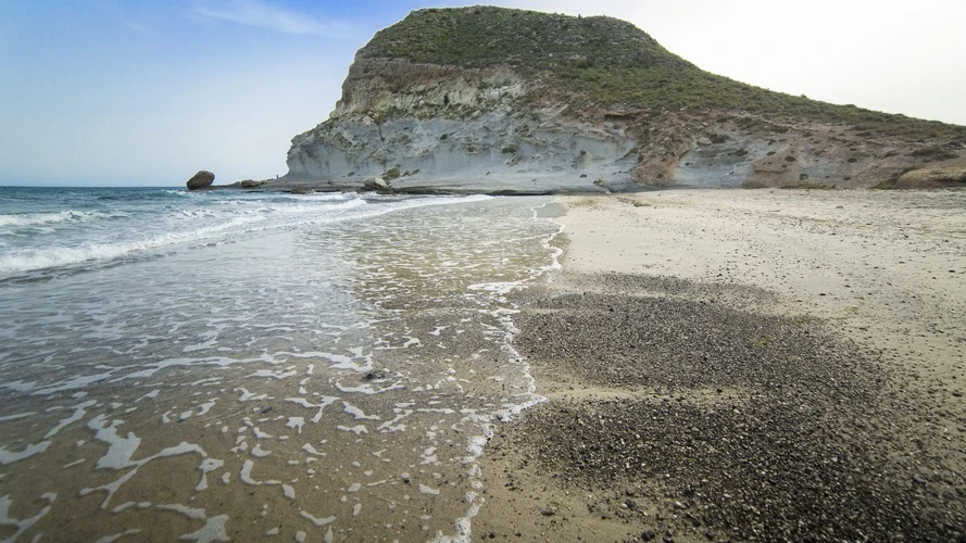 Foto de Cala De Enmedio por 📸 © TURISMO ANDALUZ
Fuente: andalucia.org