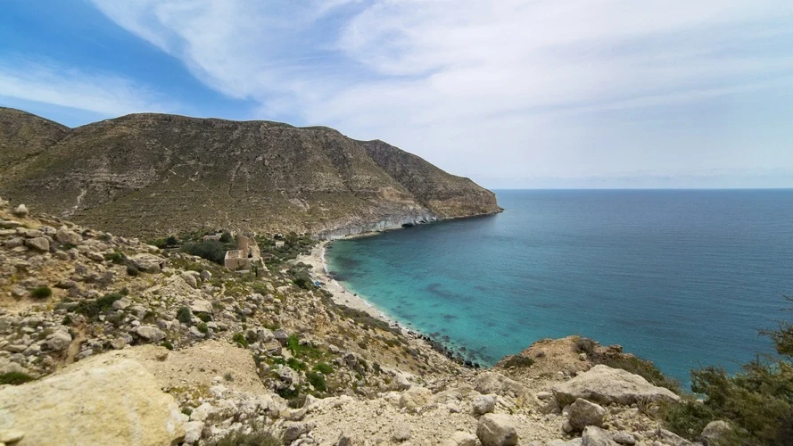 Foto de Cala San Pedro por 📸 © TURISMO ANDALUZ
Fuente: andalucia.org