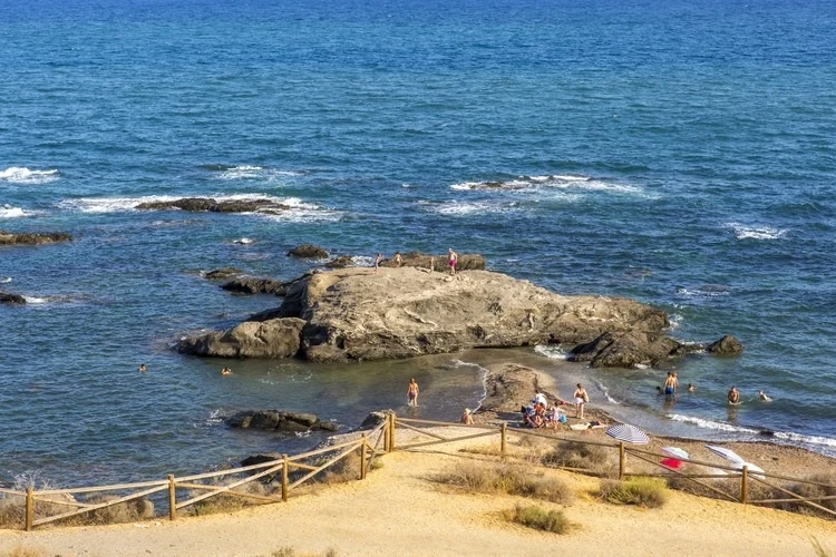 Foto de Cala Cristal por 📸 © TURISMO ANDALUZ
Fuente: andalucia.org