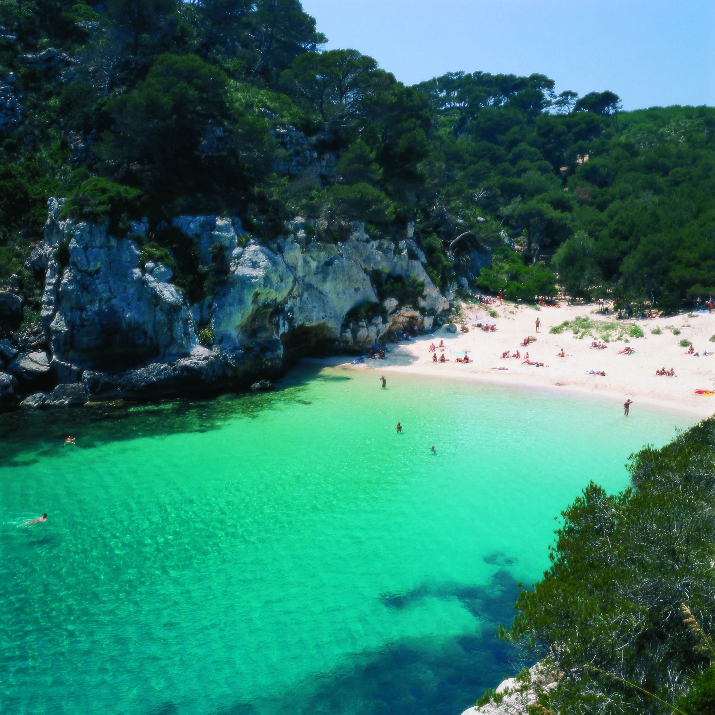 Foto de Cala Macarelleta por 📸 © Turespaña
Fuente: tourspain.es