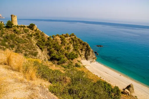 Cala De La Torre Del Pino