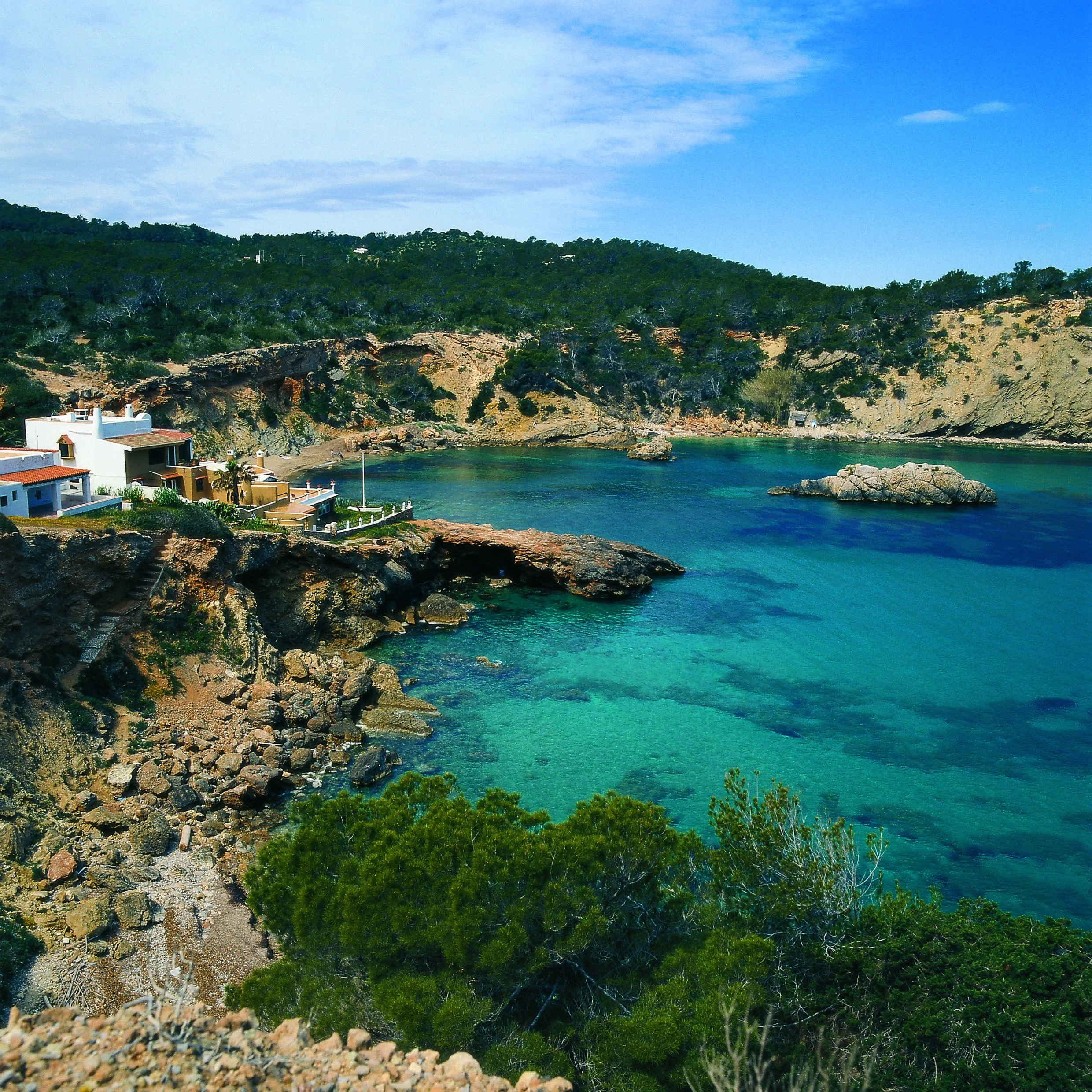 Foto de Cala Xarraca por 📸 © Turespaña
Fuente: tourspain.es