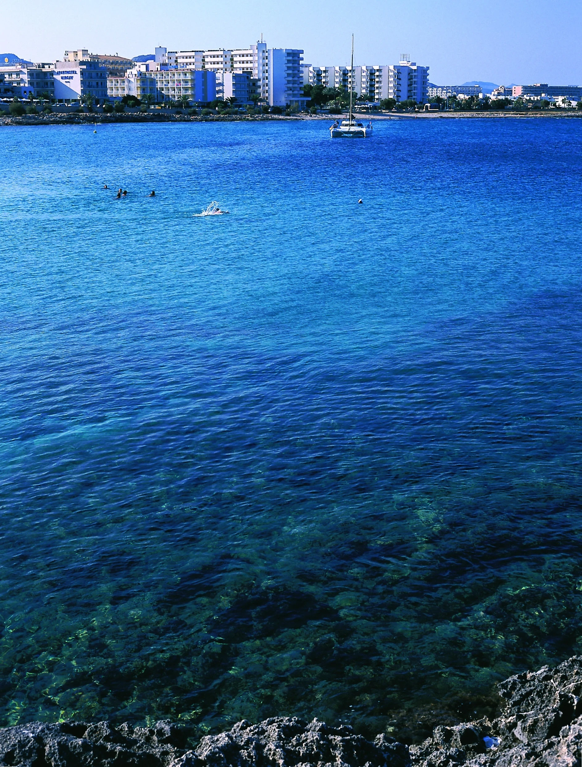 Foto de Cala Moreia por 📸 © Turespaña
Fuente: tourspain.es