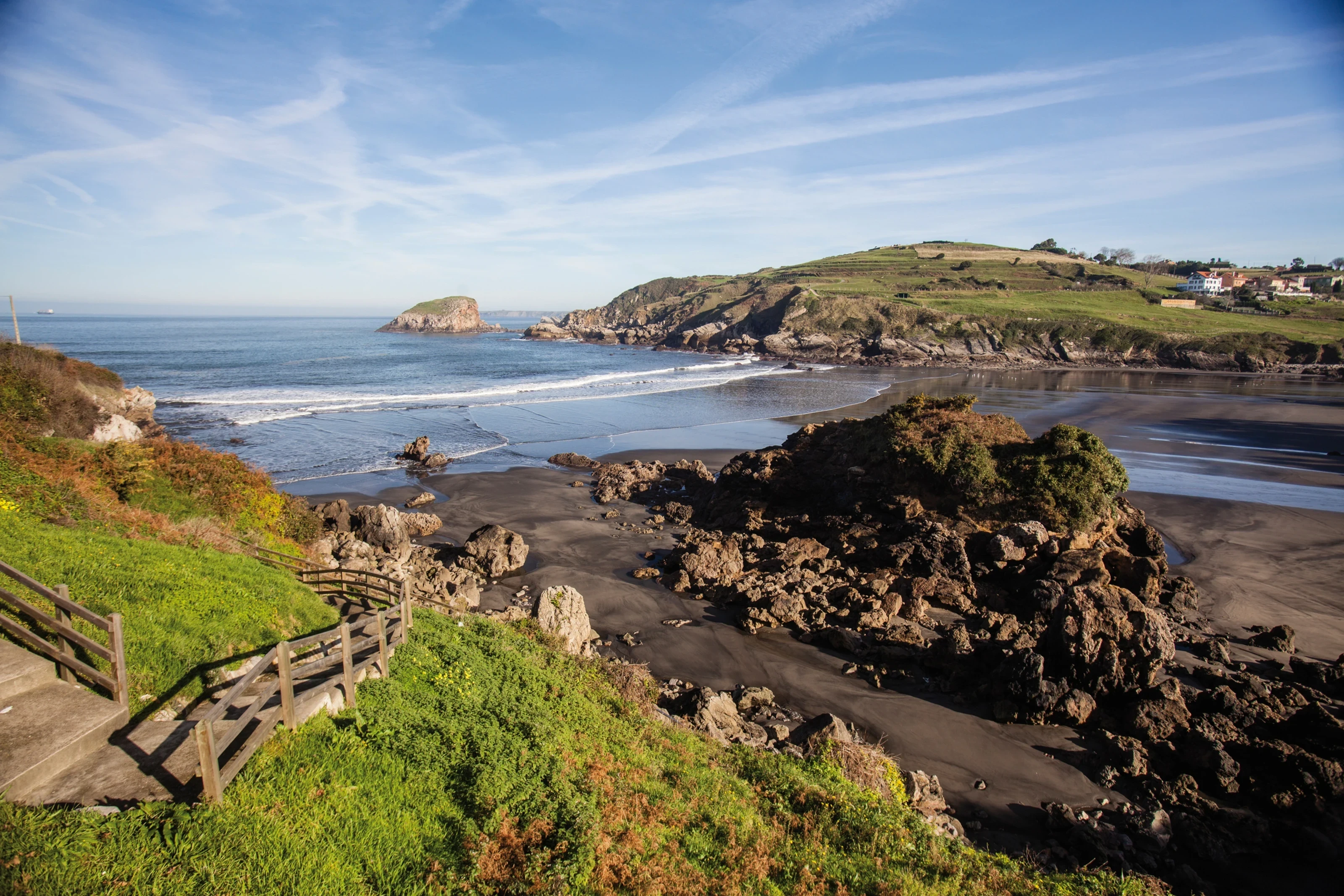 Foto de Santa María Del Mar por 📸 Alfonso Suárez - Turismo Asturias